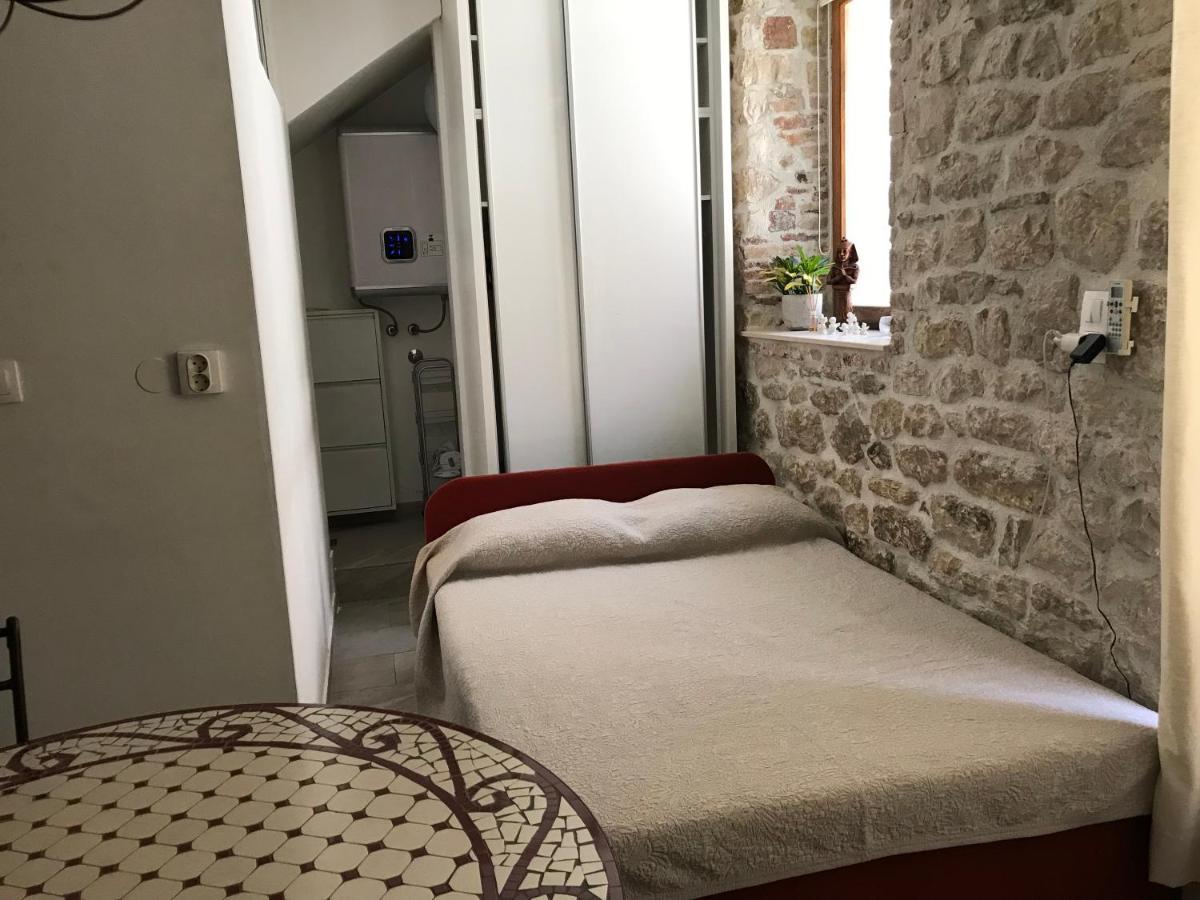Figa Studio Apartman Kaštela Extérieur photo